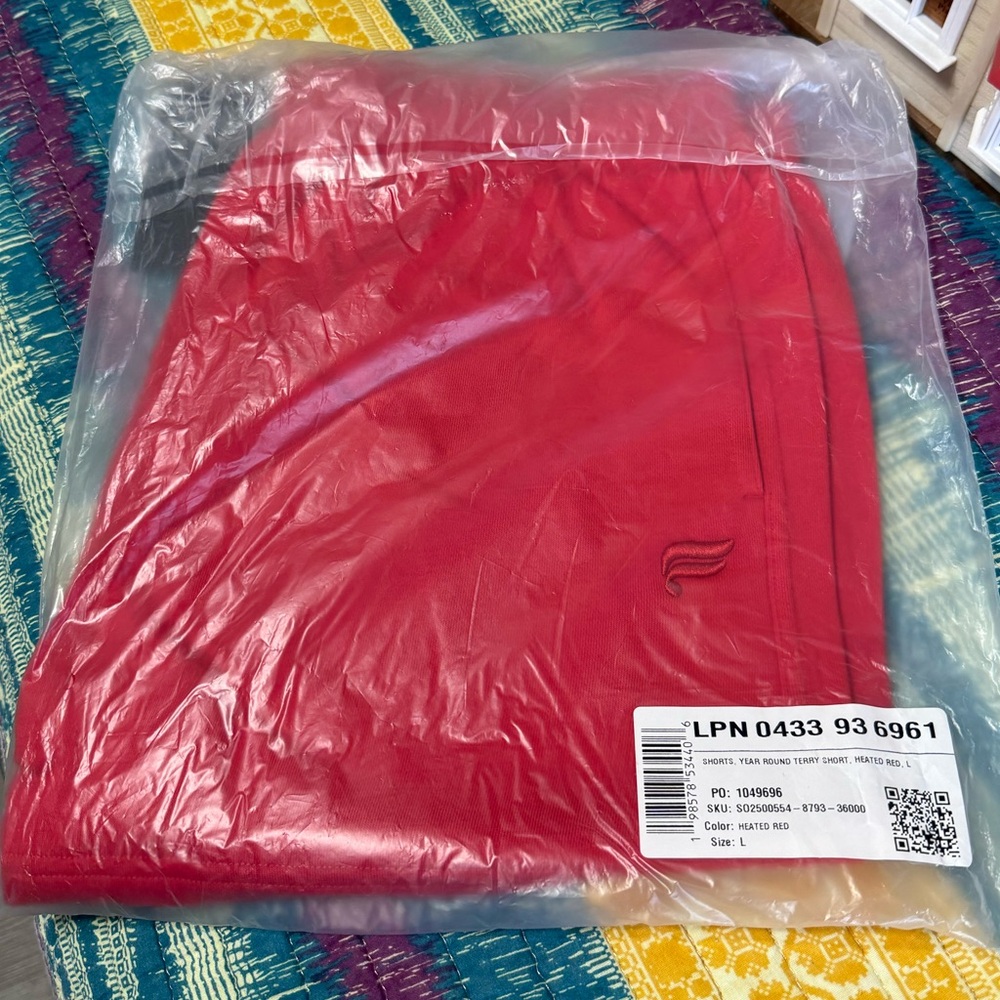 Fabletics NWT Women's Red Shorts Large